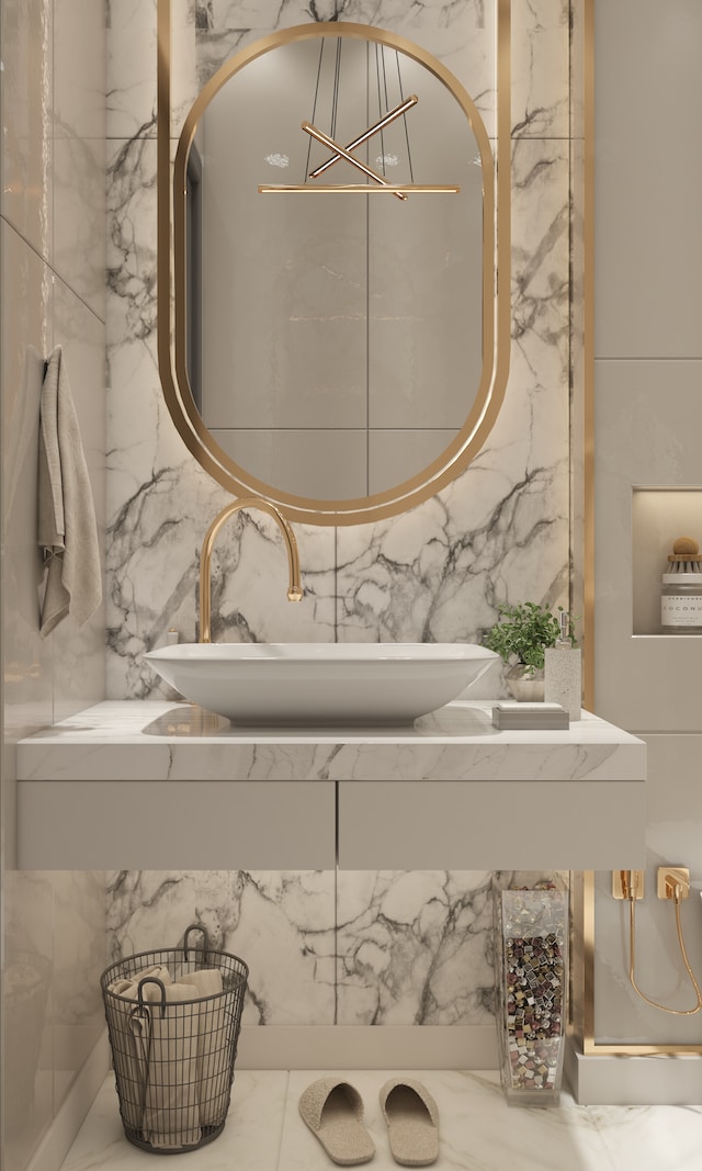 Gold aesthetic bathroom