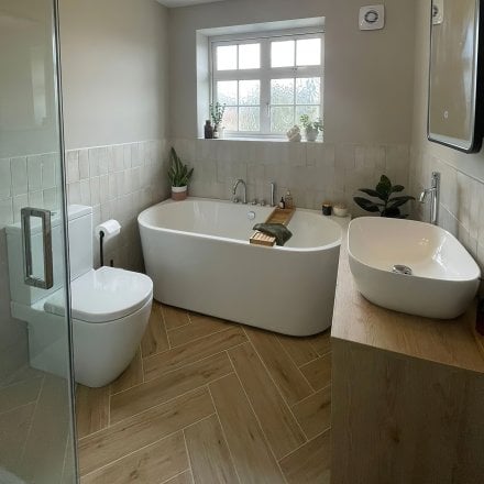 Cordoba - Beige Herringbone Porcelain Tile 605 x 155mm
