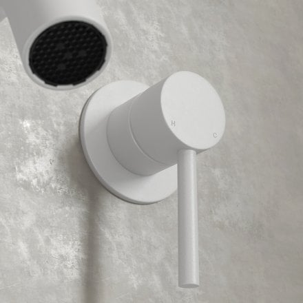 Faro Wall Mounted Bath Mixer Tap