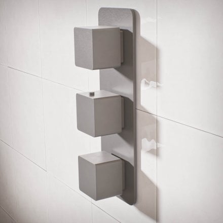 Klara Concealed 3-Way Valve