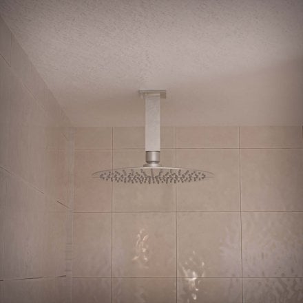 Klara Vertical Shower Arm