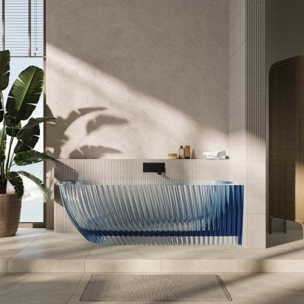 Saturnia 1700mm Polished Resin Bath