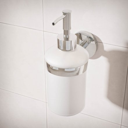Voss Knurled Wall Mounted Soap Dispenser and Holder