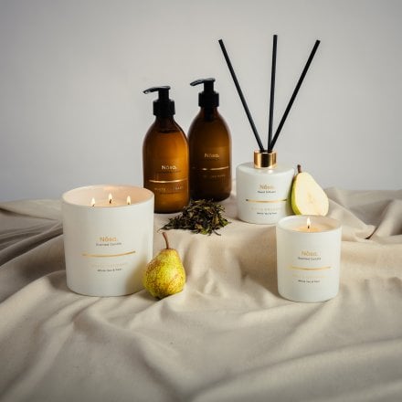 White Orchard - 30cl Single Wick Candle White Tea & Pear